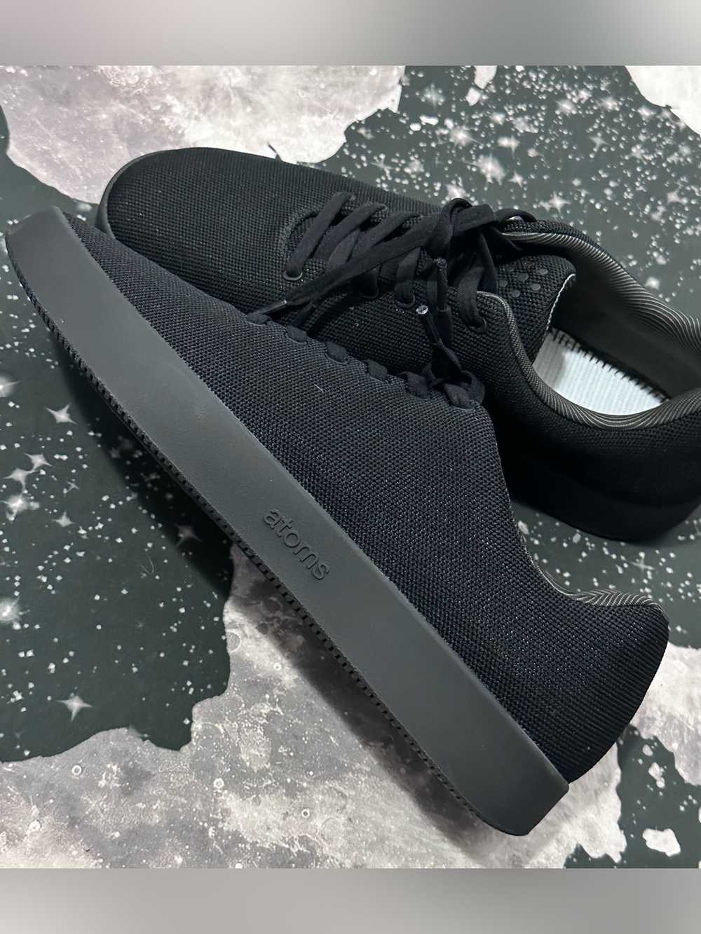 Atoms Model 001 Black Walking Shoes Size 10.5